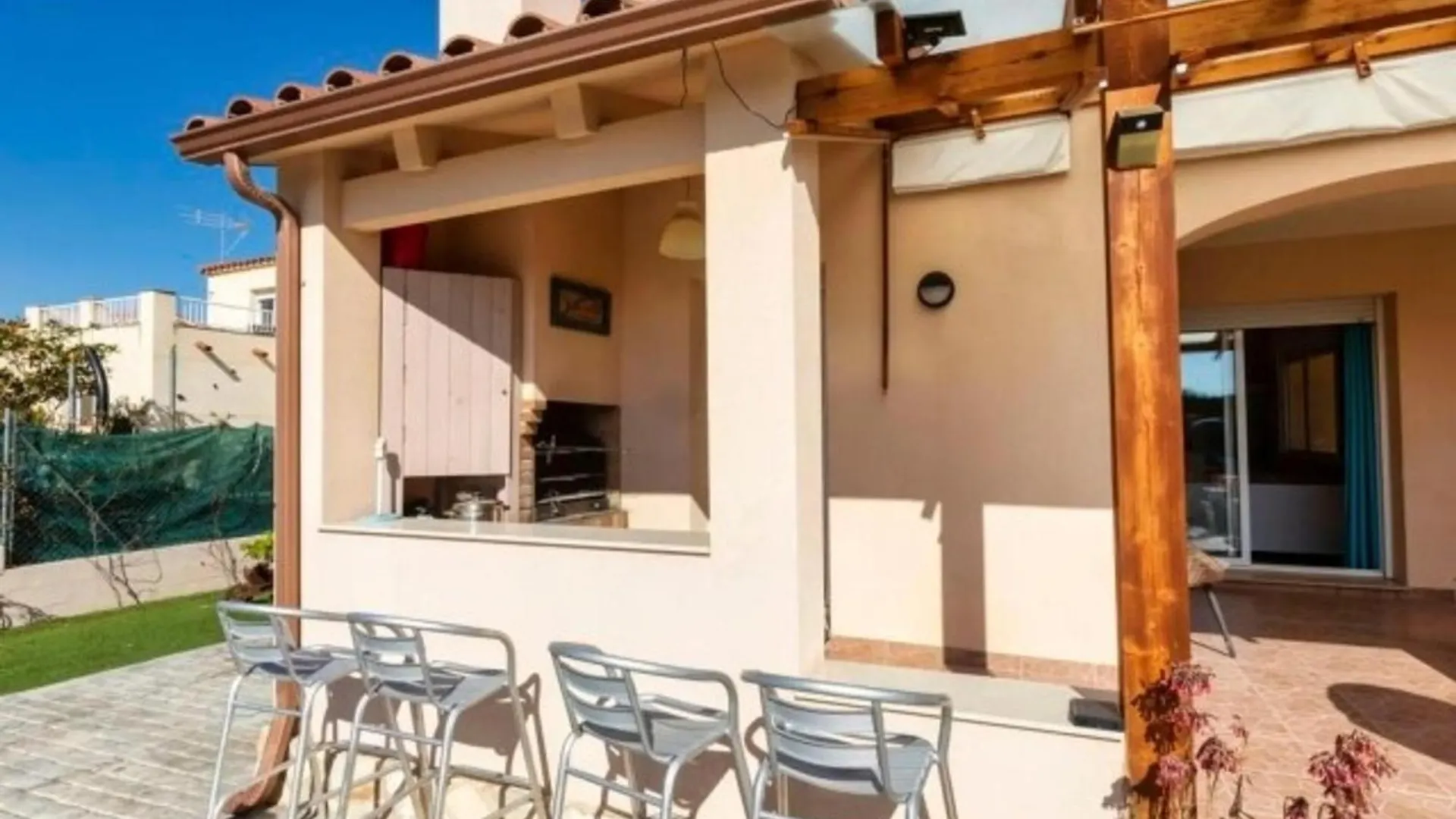Villa En L'Ametlla De Mar Para 8 Con Piscina Privada Y Aire Acondicionado - Hisp-217-215
