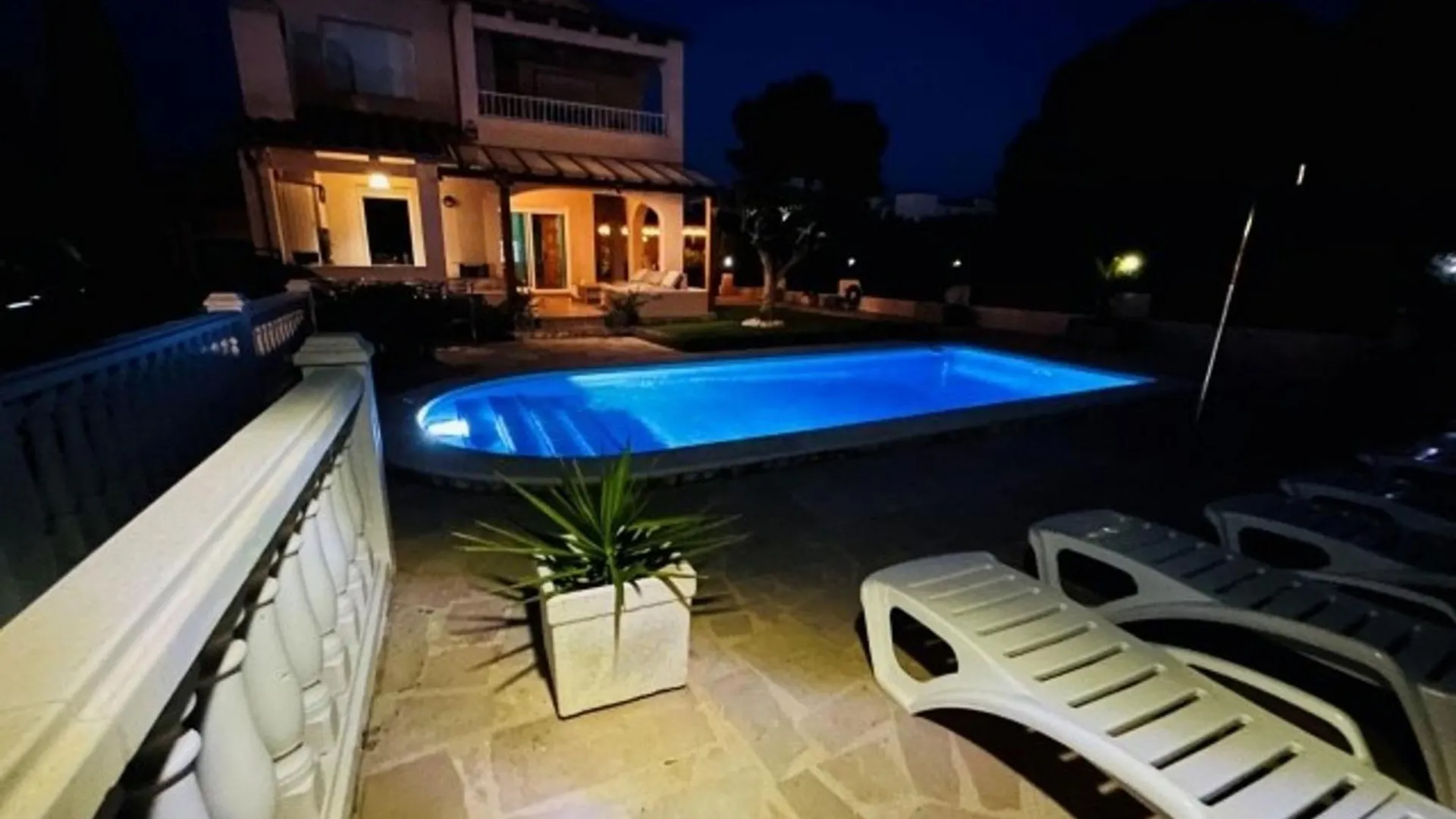 Villa En L'Ametlla De Mar Para 8 Con Piscina Privada Y Aire Acondicionado - Hisp-217-215