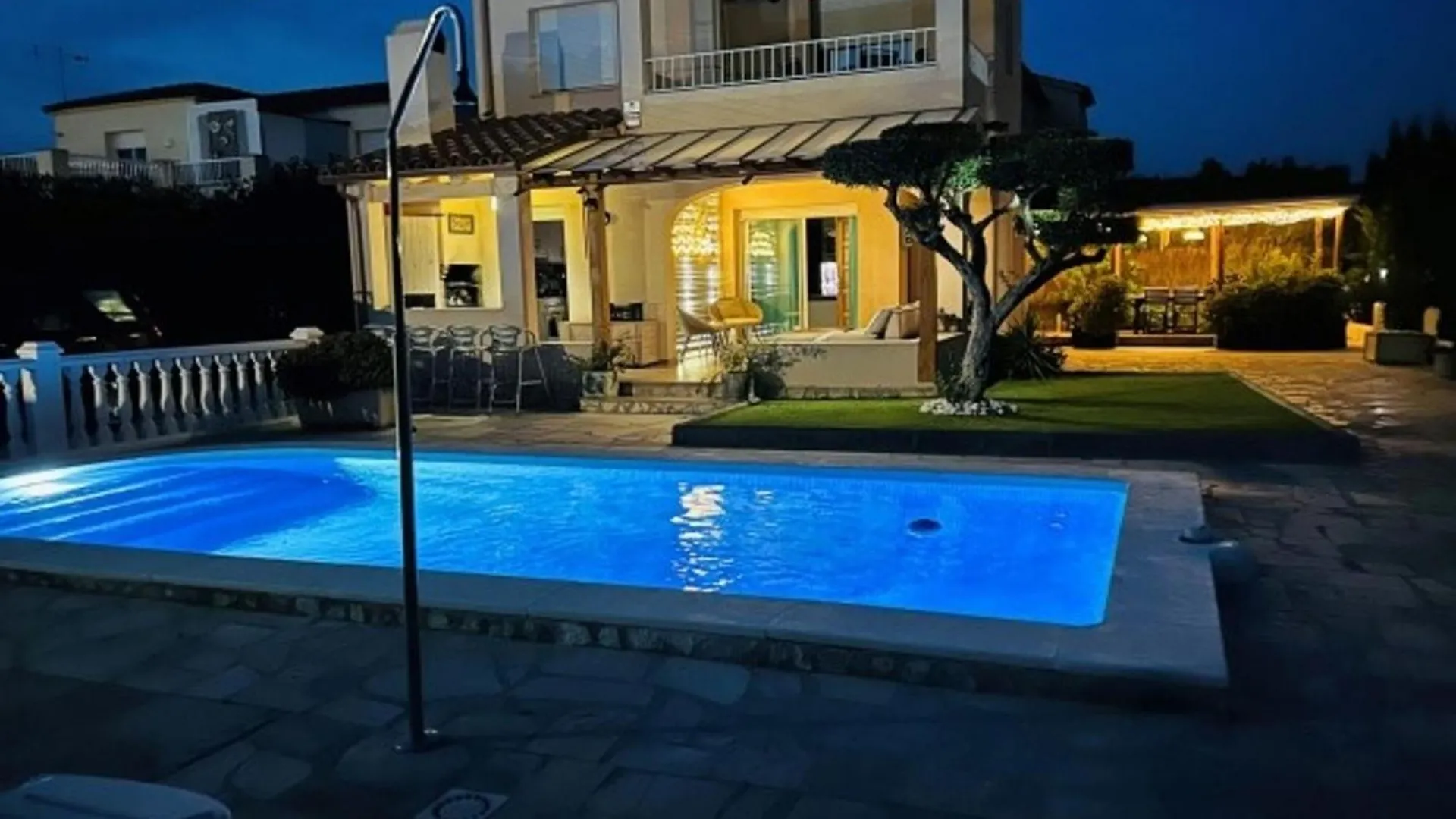 Villa En L'Ametlla De Mar Para 8 Con Piscina Privada Y Aire Acondicionado - Hisp-217-215