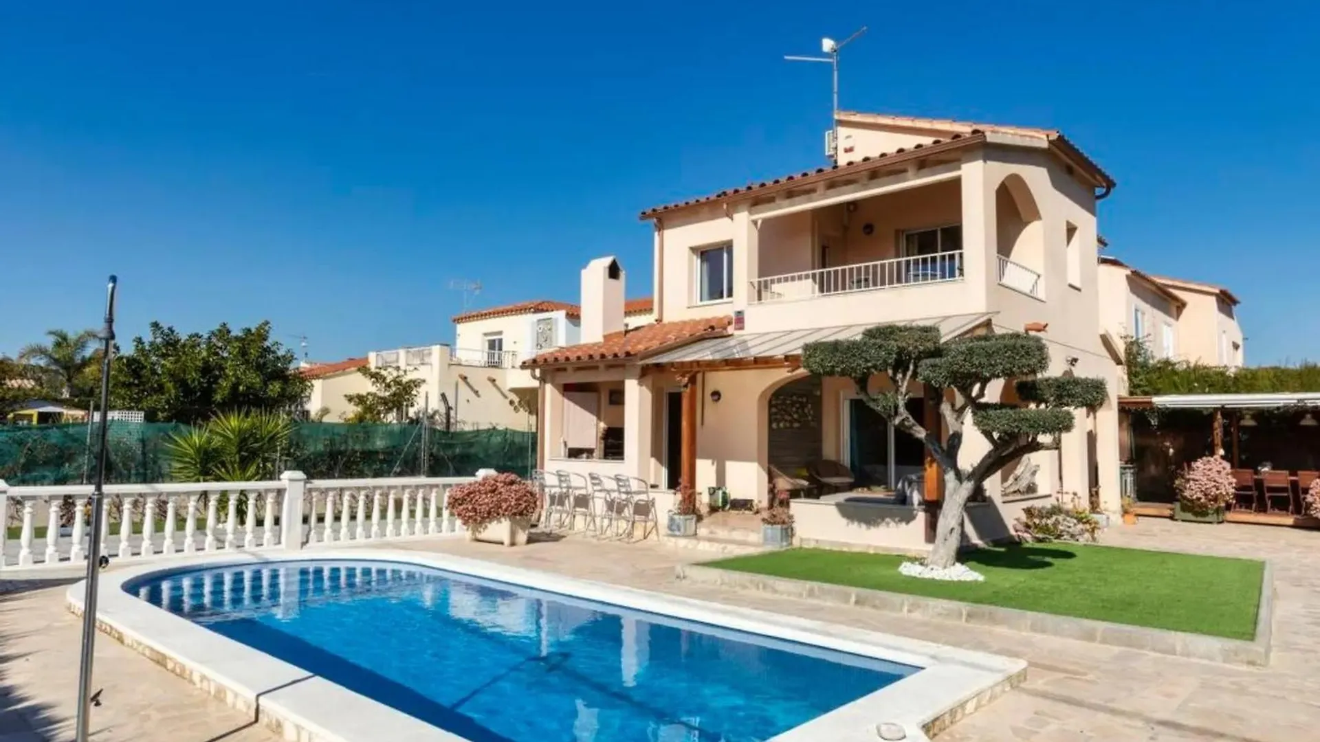 Villa En L'Ametlla De Mar Para 8 Con Piscina Privada Y Aire Acondicionado - Hisp-217-215