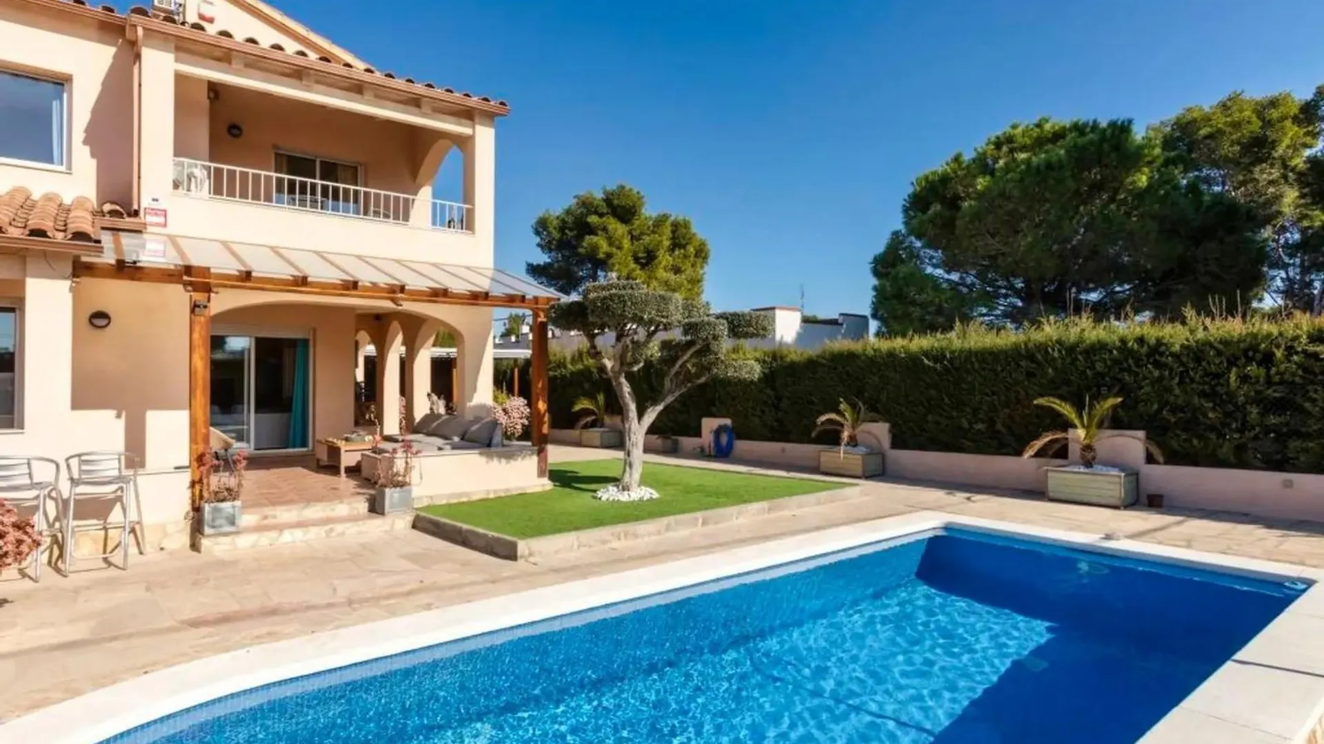Villa En L'Ametlla De Mar Para 8 Con Piscina Privada Y Aire Acondicionado - Hisp-217-215